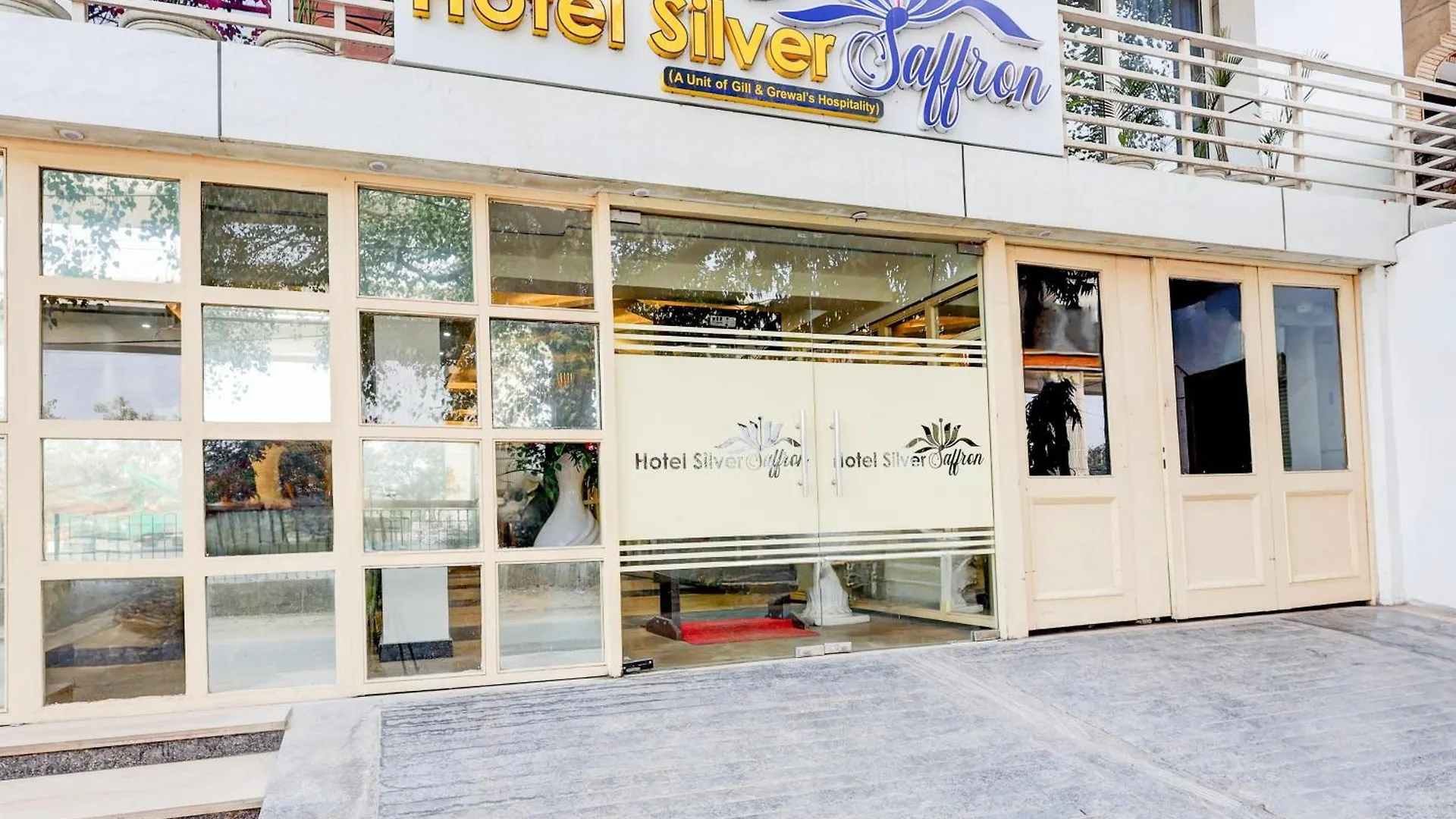Super Townhouse Hotel Silver Saffron Delhi